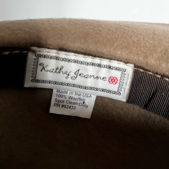 Anthropologie wool hat - Picture 4 of 4